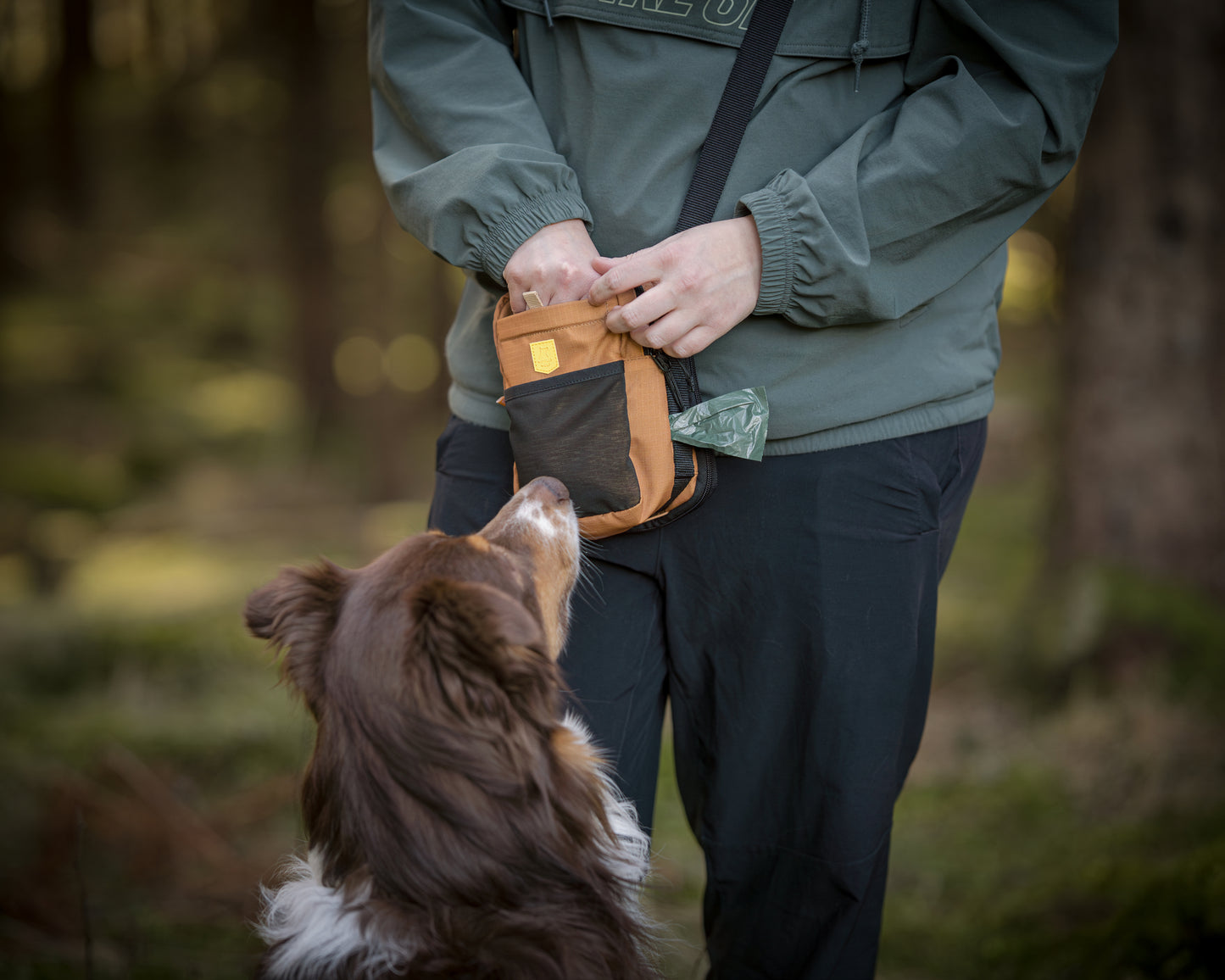 Hydration Shoulder Bag Wood Brown Mix - Godbidstaske